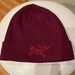 Red arc’teryx beanie embroidered logo